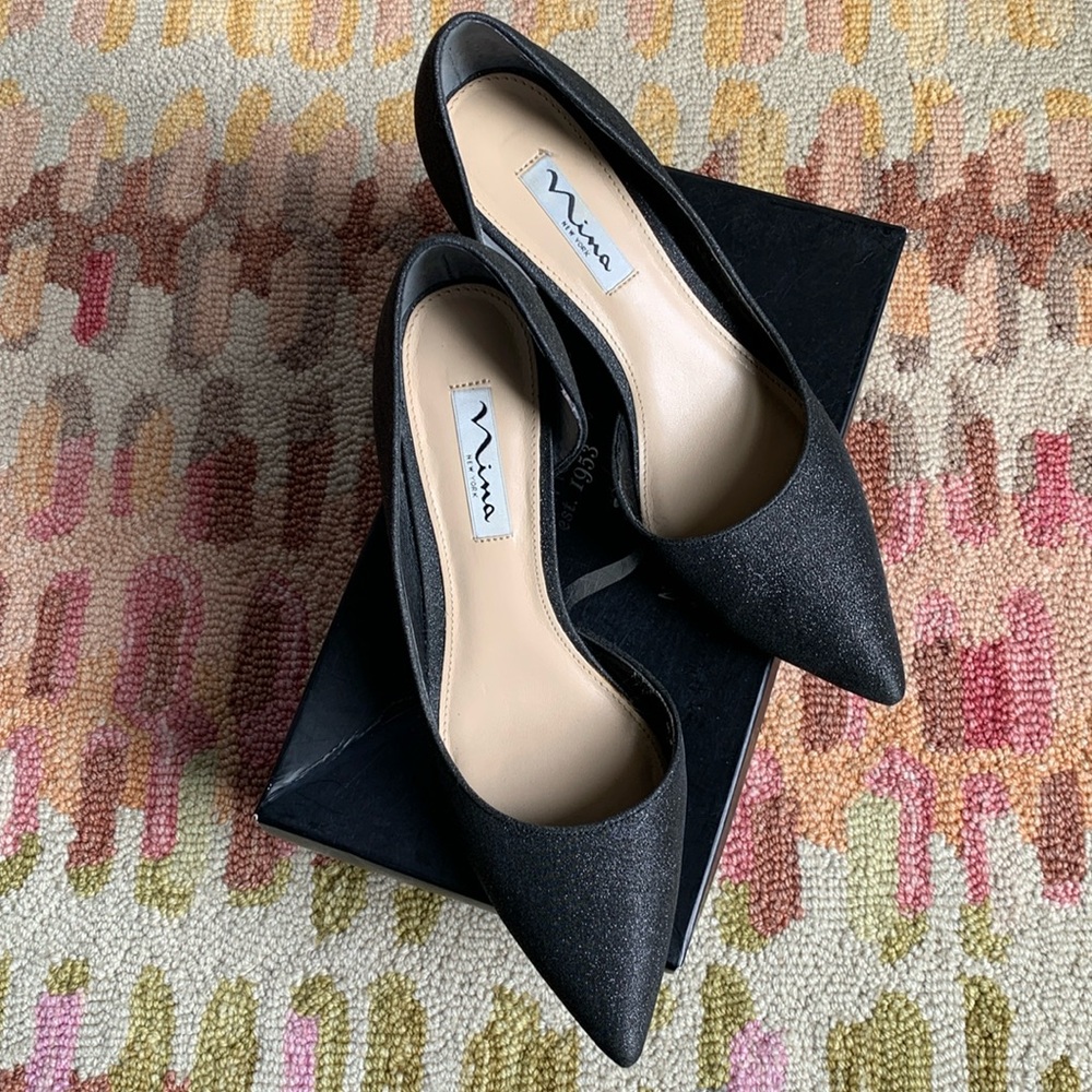 NINA Brynlee Black metallic Sparkle Wonderwor 7.5 pointed heels +box